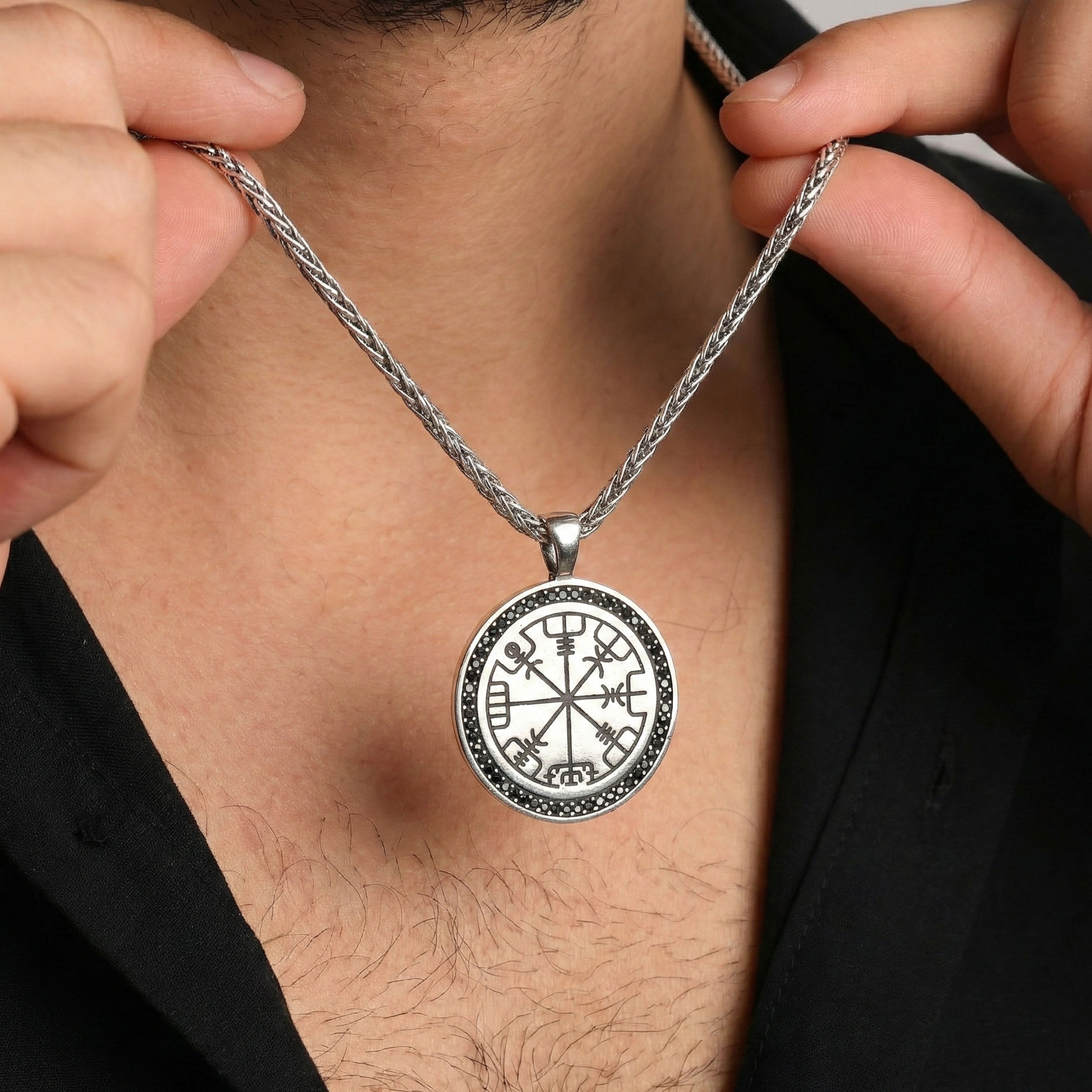 Men’s Symbolic Compass Necklace | Direction Pendant Necklace for Men