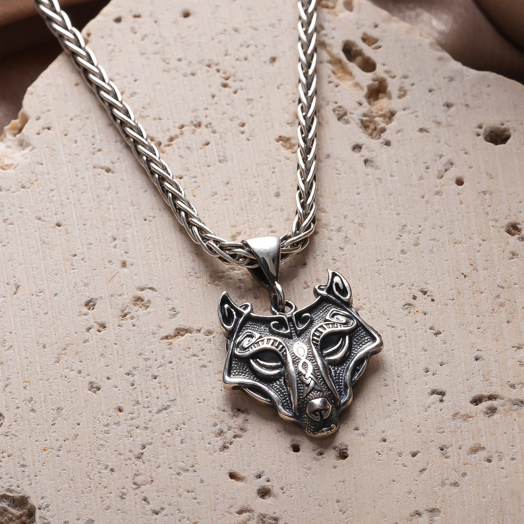 Symbolic Wolf Head Pendant Necklace for Men