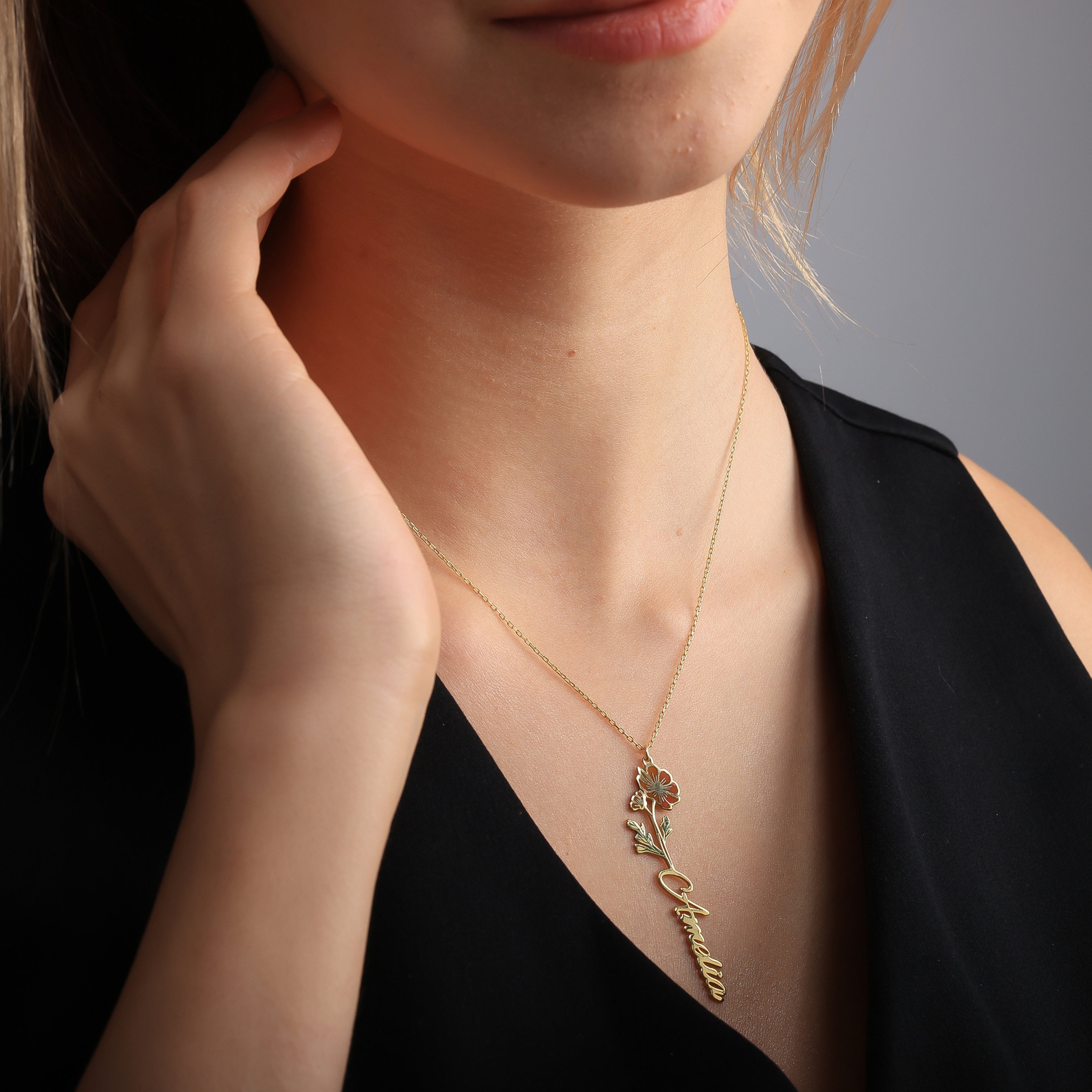 Birth Flower Name Necklace – Personalized Floral Jewelry - Dainty Gift Jewelry