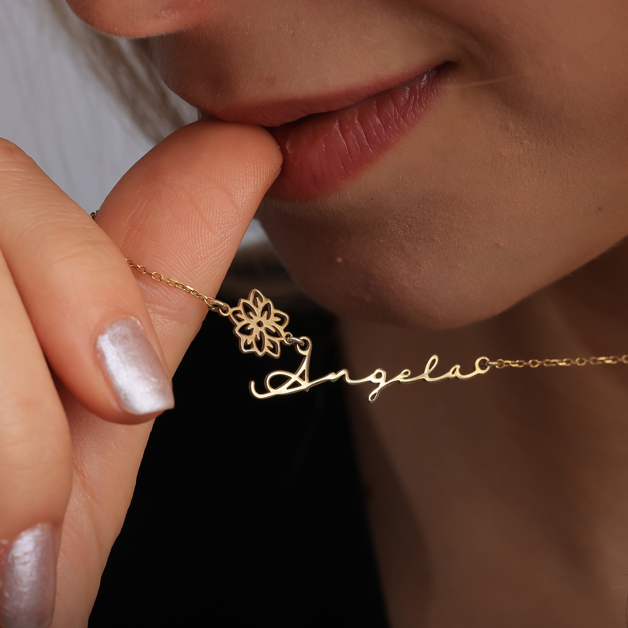 Personalized Birth Flower Name Necklace | Custom Floral Name Jewelry - Dainty Gift Jewelry