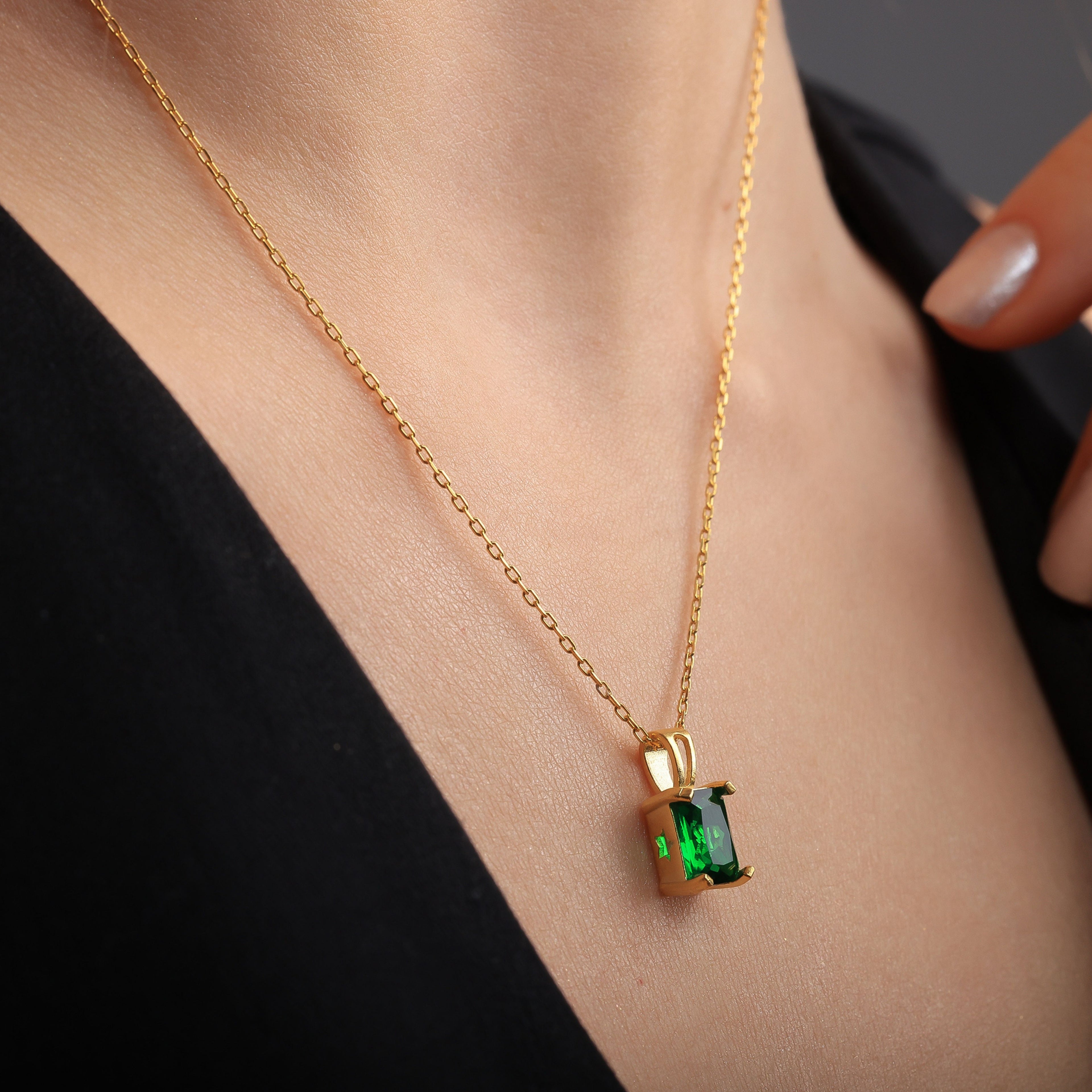 Emerald Green Pendant Necklace – Gold Plated Sterling Silver - Dainty Gift Jewelry