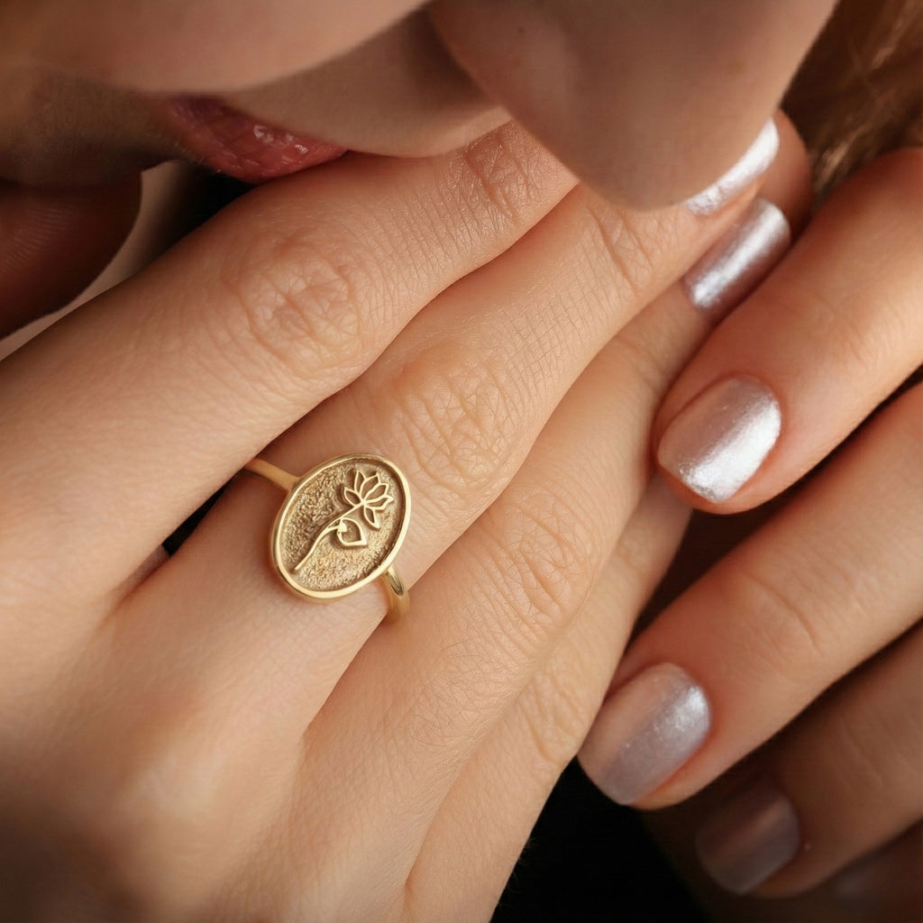 Personalized Birth Flower Signet Ring - Dainty Gift Jewelry