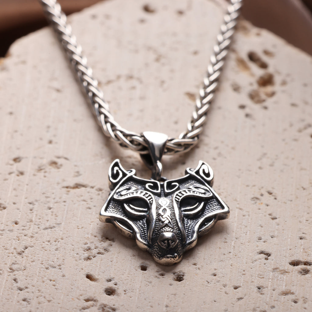 Symbolic Wolf Head Pendant Necklace for Men