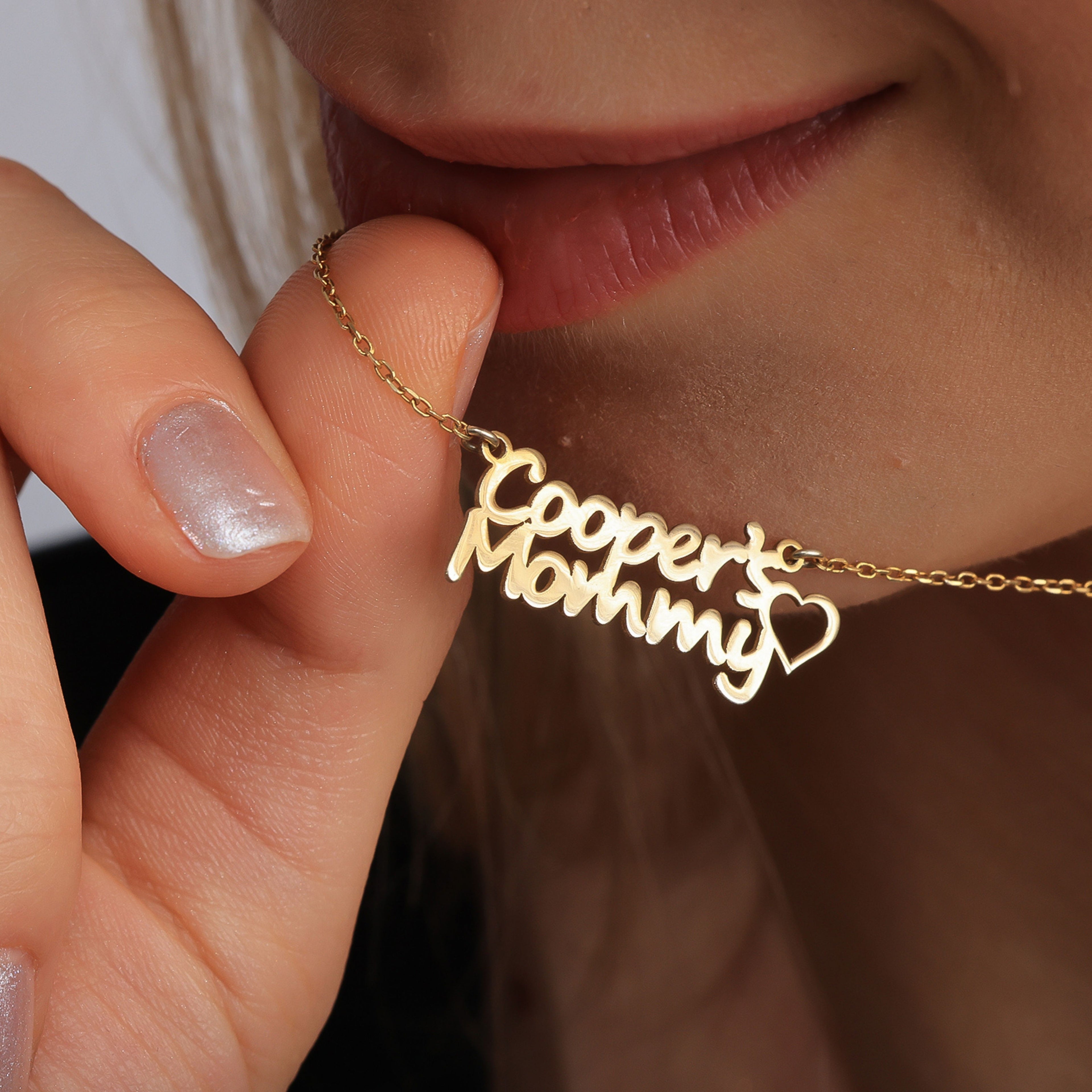 Personalized Name Necklace – Custom Script Gold Mom Necklace - Dainty Gift Jewelry