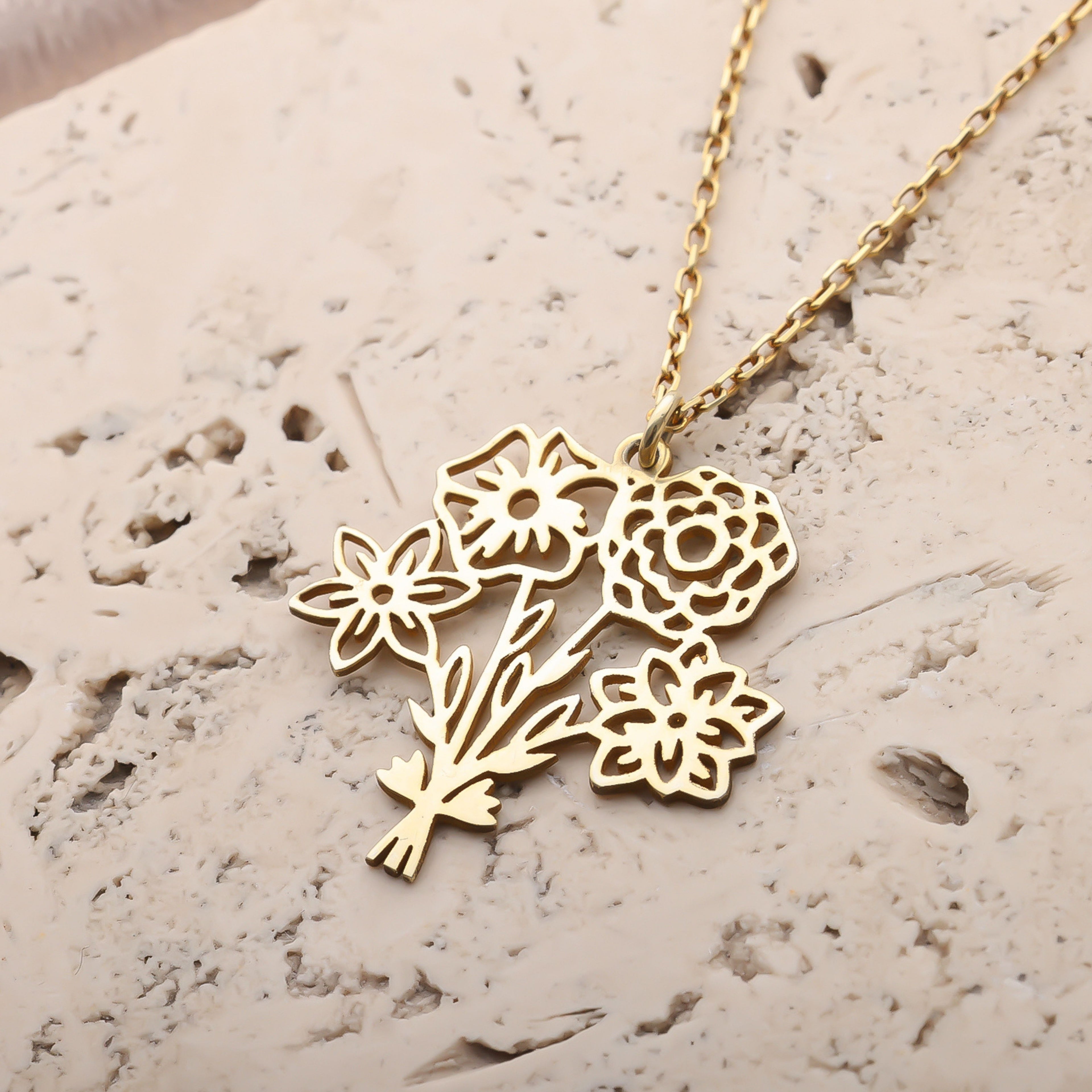 Personalized Birth Flower Bouquet Necklace for Women