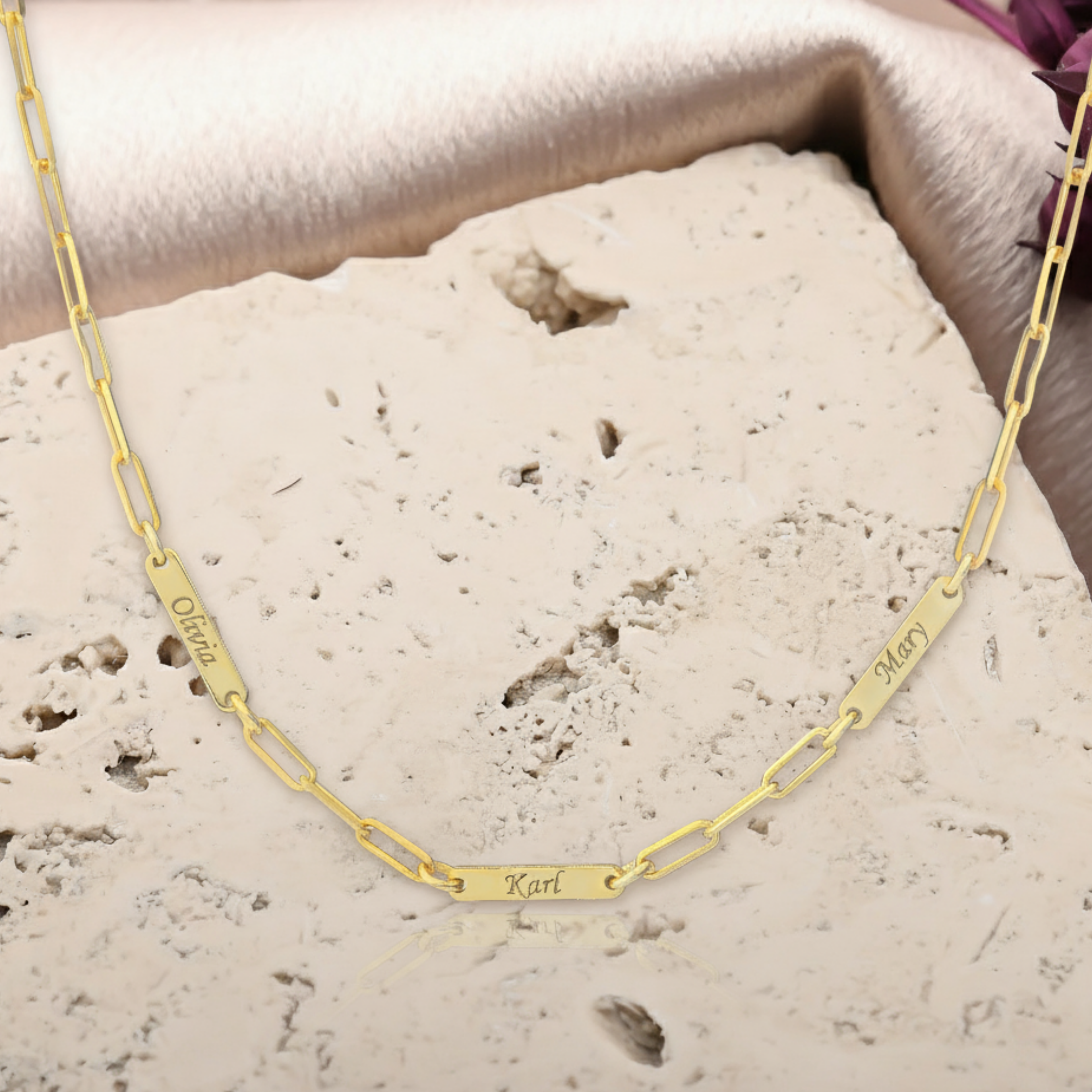 Personalized Bar Name Necklace for Women