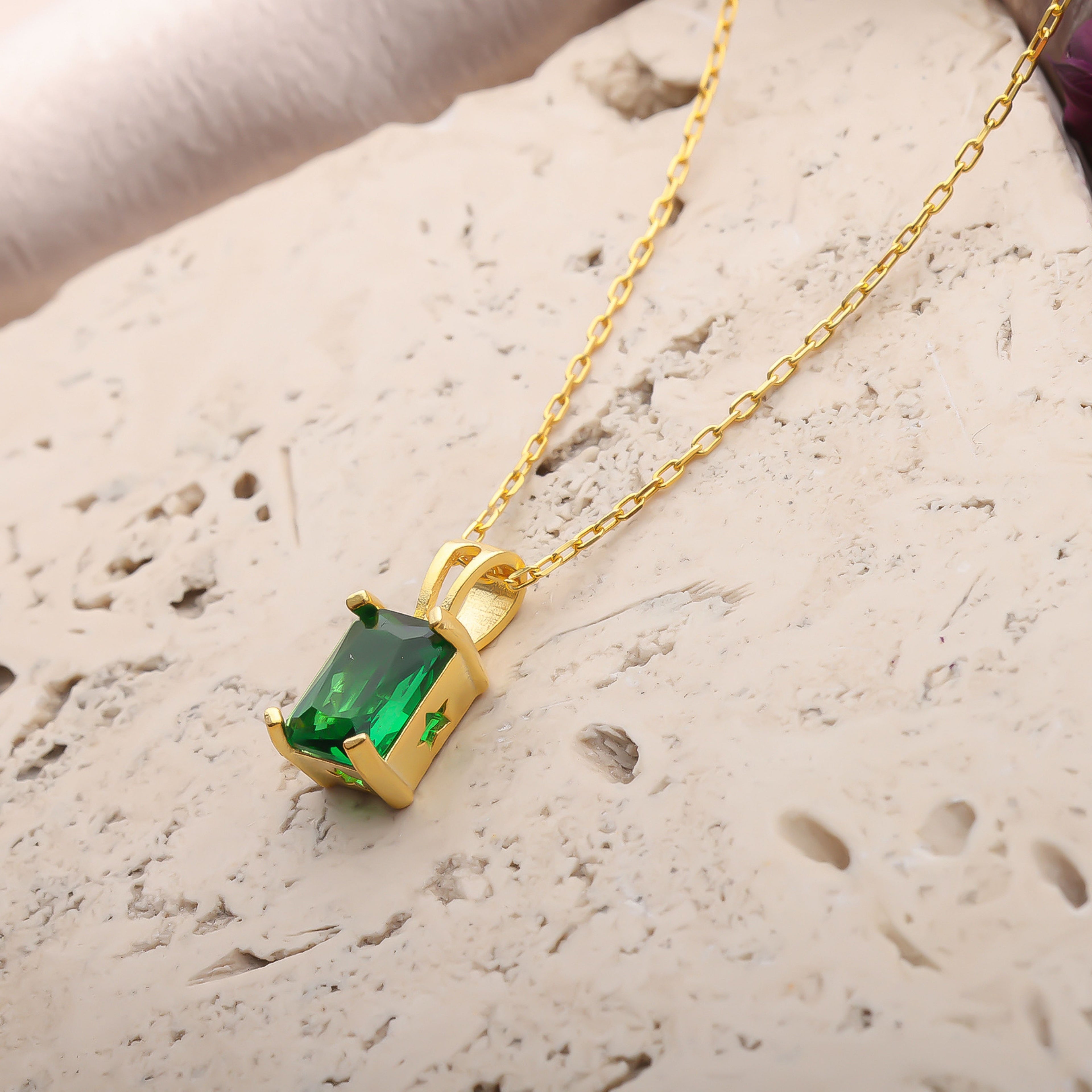 Emerald Green Pendant Necklace – Gold Plated Sterling Silver - Dainty Gift Jewelry