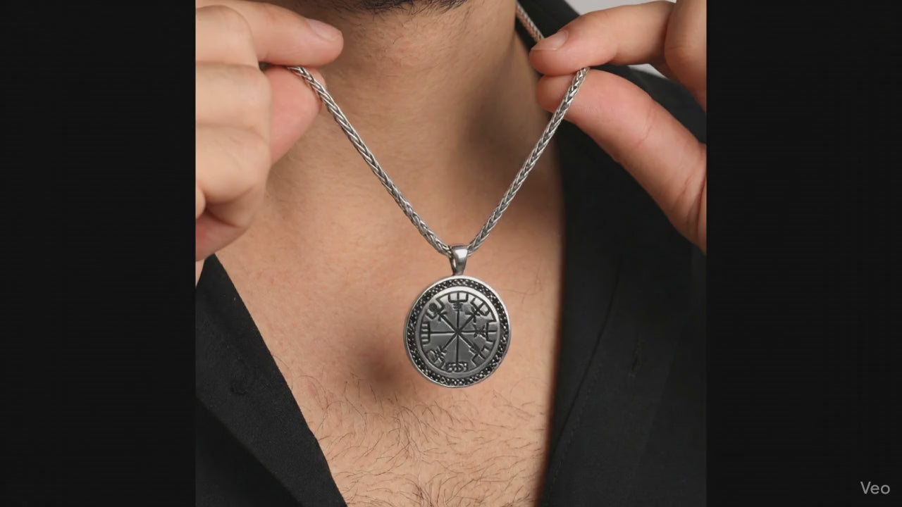 Men’s Symbolic Compass Necklace | Direction Pendant Necklace for Men
